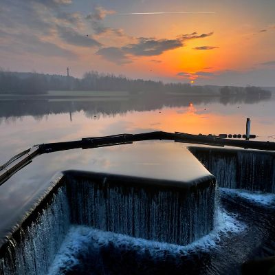 Sunrise at Strathclyde Country Park